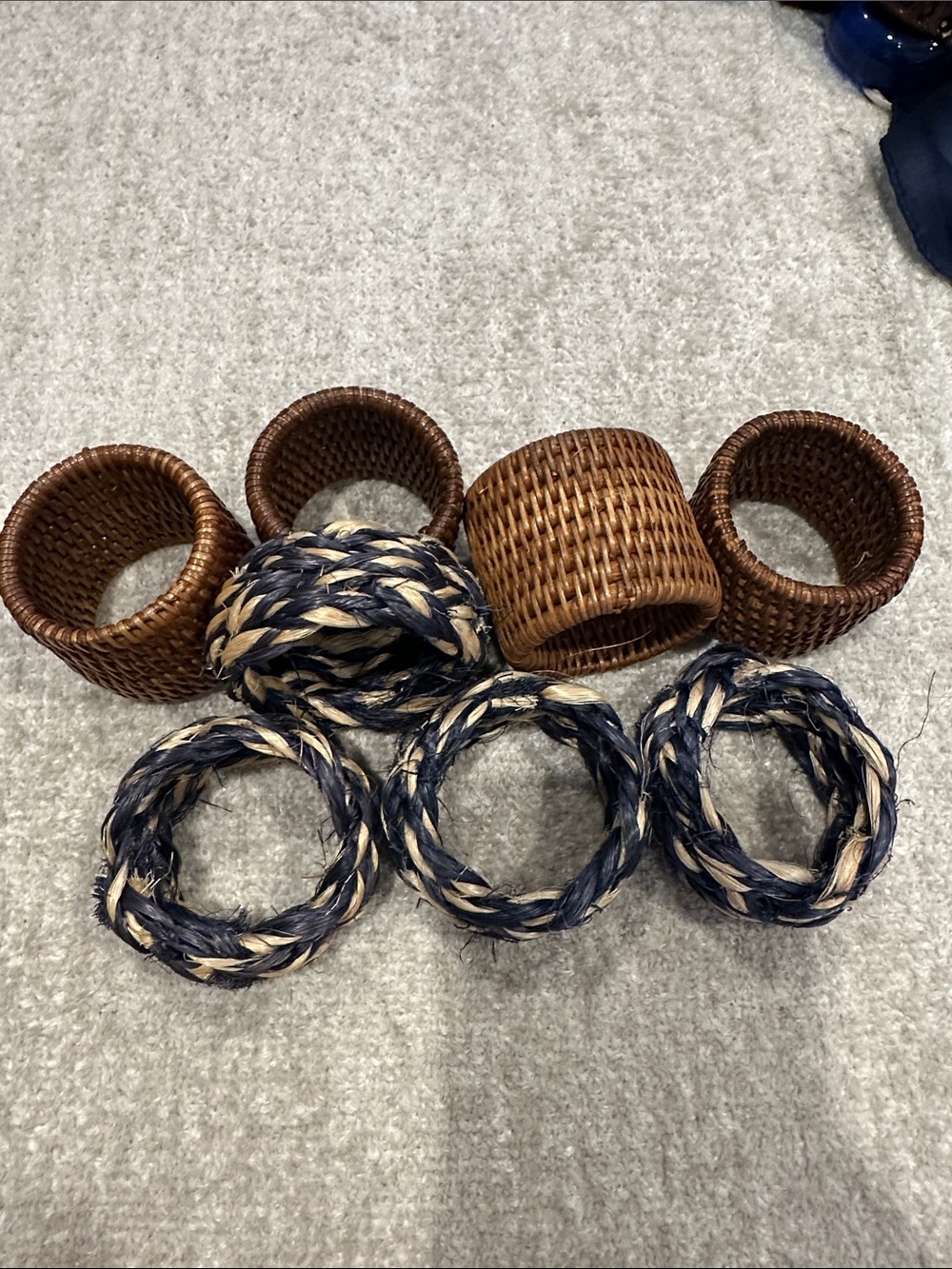 Set of 8 Woven Rattan and Braided Napkin Rings in Brown and Navy